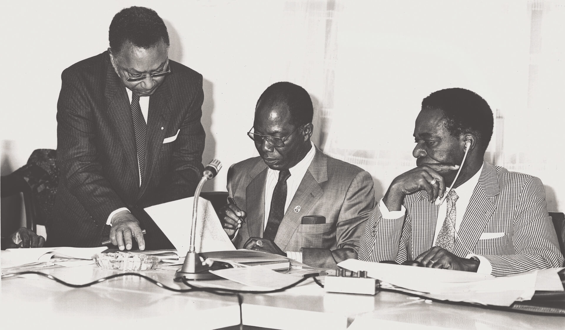 Photo 1_Official signing ceremony for the establishment of Ecobank